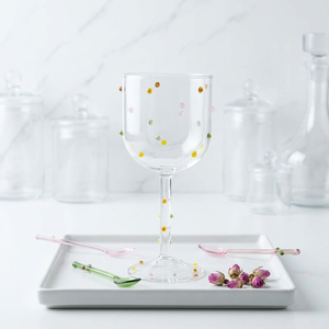 Copas de Vino de Vidrio Borosilicato Transparente Modernas, Reutilizables y Sopladas a Mano para Vino, Cerveza y Vino Tinto/Blanco - Tiendas de Diseño y Museos - Product Image 2