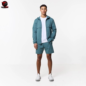 Conjunto de Pantalones Cortos Deportivos Tri Pro Sports para Hombre, Unisex, Estilo Vintage, 100% Poliéster, Estampado, Corte Holgado, Ligero, con Cierre de Cremallera - Product Image 3