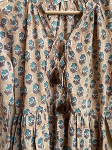 Vestido largo de algodón estilo casual con cuello en V, mangas largas, bordado floral y estampado a bloques, estilo indio, superventas 2026 - Product Image 3