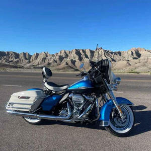 Motocicleta Cruiser Touring Premium Electra Glide Revival 2021 Usada Personalizada con PowerDrive ChromeBalance ComfortRide, Todos los Modelos Disponibles en EE. UU. - Product Image 1
