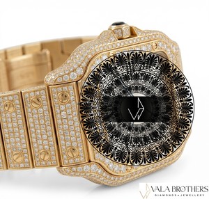 Montre pour homme Vala Brothers en or jaune avec diamants de laboratoire, boîtier carré 39 mm, mouvement à quartz analogique à chiffres romains, bracelet déployant - Product Image 2