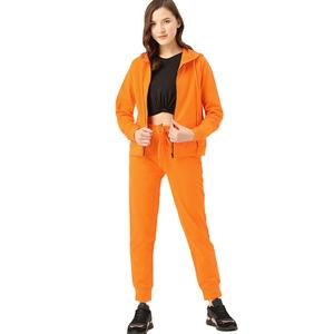 ชุดวอร์มแนวสปอร์ตสำหรับผู้ชายชุดวิ่งออกกำลังกายลายพื้นแบบปรับแต่งได้สำหรับฤดูหนาว - Product Image 1