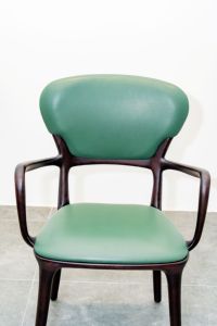 Chaise de salle à manger élégante en bois massif de style scandinave avec coussin rembourré pour la maison, le restaurant, l'hôtel, meubles OEM ODM PISANO - Product Image 2