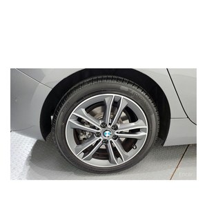 BMW Série 1 120i Sport Modèle Juin 2022 avec 85 851 km Boîte de vitesses automatique Volant à gauche Caméra arrière - Product Image 5