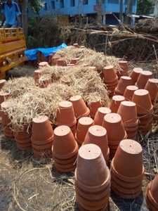 Maceta de terracota roja para plantas de balcón, estilo artesanal - Product Image 6