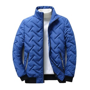 Chaqueta Acolchada Personalizada de Alta Calidad al por Mayor OEM, Chaqueta Acolchada de Nailon Brillante 100% Poliéster para Mujer - Product Image 5