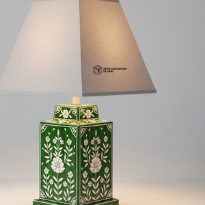 Lampe élégante en os vert incrusté, lampe de table florale faite à la main pour la décoration moderne de la maison - Product Image 3