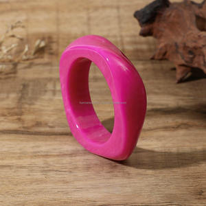 Bracelets Joncs en Résine Écologique Tendance, Bijoux Audacieux aux Couleurs Vives, Forme Ronde, Accessoire Cadeau de Mariage pour Femme - Product Image 3