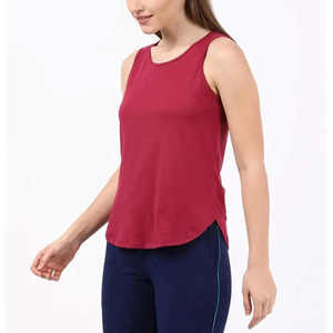 เสื้อกล้ามผู้หญิง RISING GROW สีพื้น คอกว้าง ผ้าถักโพลีเอสเตอร์ สวมใส่สบาย แห้งเร็ว ระบายอากาศได้ดี ความยาวปกติ ปักลาย - Product Image 3