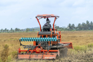 Tractor Oruga HOGICO 80VN 80HP 2WD, Nuevo, 100% Original, Motor de Alto Rendimiento, Eficiente en Combustible, Ideal para Cultivo de Tierras - Product Image 4