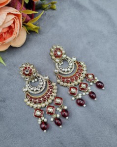 Boucles d'oreilles Chandbali Meenakari de créateur, plaquées or antique, avec pierres et perles, pour femmes, collection pour mariage, réception et soirée - Product Image 4