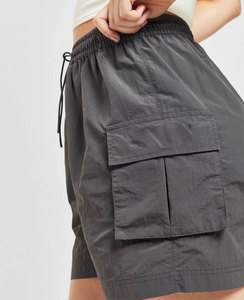 Pantalones cortos de nailon para Yoga de cintura alta para mujer, pantalones cortos elásticos personalizados a la moda para gimnasio, correr, Fitness, pantalones cortos deportivos de compresión para mujer - Product Image 2