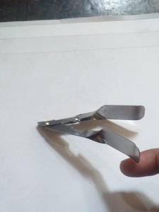Tijeras manuales de acero inoxidable para quitar suturas, para uso hospitalario y quirúrgico, Regal Impex - Product Image 2