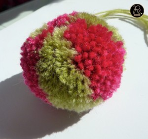 Bolas de lana natural 100% hechas a mano, pompones de 5 cm, para uso en prendas de vestir y otros productos artesanales. Compre directamente del proveedor. - Product Image 2