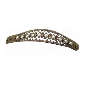 Bracelet à breloques en cuir avec cristaux - Product Image 1