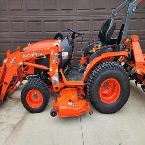 Tractor Agrícola Kubota B2601 de Primera Calidad, Máquina Agrícola de Alta Potencia con Motor de Bomba de Engranajes Automática - Product Image 5