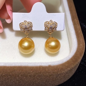 ต่างหูมุกสีเขียวนกยูง ขนาด 10-11 มม. ขายส่งจากผู้ผลิต แสงเงางาม ไร้ตำหนิ บรรจุกล่องของขวัญ 18K แบรนด์ Wenchi - Product Image 1