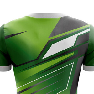 เสื้อยืดลำลองผู้ชาย คอโอ แขนสั้น สีเขียวดำ ตัดต่อสี ทรงหลวม ระบายอากาศ แห้งเร็ว ผลิตจากโพลีเอสเตอร์ 100% - Product Image 6