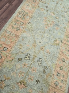 Tapis de coureur Oushak noué à la main vert sauge et pêche Tapis en laine de style turc vintage pour salon bureau d'hôtel - Product Image 5