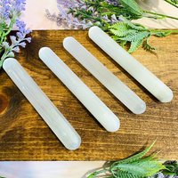 Vente en gros de baguette de sélénite blanche de haute qualité de 15 cm, bâton de guérison Reiki, barre de purification énergétique naturelle, polie pour le massage