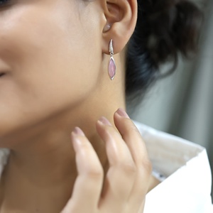 Pendientes de Plata de Ley 925 con Forma de Marquesa y Gema Rosa, Joyería Fina al por Mayor para Mujer - Product Image 2