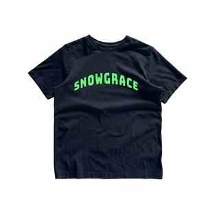 เสื้อยืดแขนสั้นสีดำสำหรับผู้ชาย Snowgrace ทรงปกติ คอกลม ผ้าคอตตอนเจอร์ซีย์ สไตล์ลำลอง สตรีทแวร์ พิมพ์ลายตัวอักษร ดีไซน์โลโก้ด้านหน้า - Product Image 1