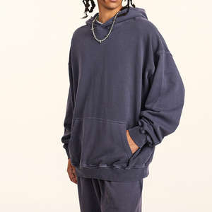 Sudaderas con efecto acid wash para hombre con diseño clásico y estilo urbano atemporal. - Product Image 4