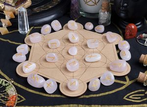 Ensemble de pierres runiques en quartz rose, 25 pièces gravées avec des symboles dorés, polies, forme libre, faites à la main pour la pratique du Reiki - Product Image 5