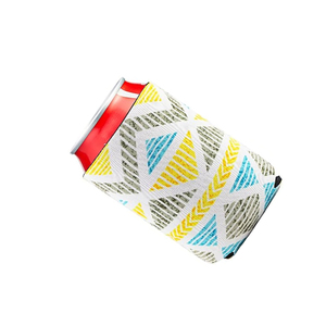 Custom Logo Luxury Foldable Durable Classic Waterproof Neoprene <b>Beer</b> Can Cooler Sleeves Coozies Insulated Portable Can Holder - Product Image 3