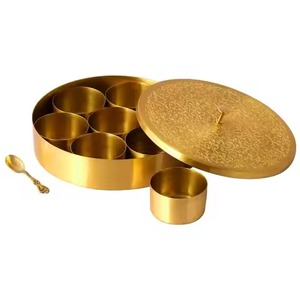 Exclusiva Caja Metálica para Especias con Tapa Decorativa, Contenedor Organizador de Almacenamiento de Masala para Cocina, Hierbas y Condimentos - Product Image 5
