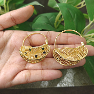 Pendientes de Aro Chapados en Oro de 18K con Ónix Negro, Cuarzo Blanco y Cuarzo Verde, Joyería Moderna y Minimalista para Mujer, Ideal para Fiestas - Product Image 3