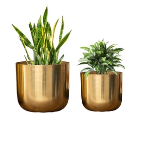 Support de plante d'intérieur finition dorée, pot de fleurs décoratif en métal, style unique, best-seller - Product Image 5