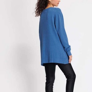 Cardigans en laine/cachemire tricotés sur mesure de qualité supérieure à col en V, extra longs, pour les sororités/fraternités - Product Image 5