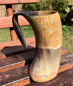 Mug en corne de viking de qualité supérieure, fait main, tasse à boire en corne de bœuf naturelle, verre à bière, article cadeau de qualité, décoratif - Product Image 4