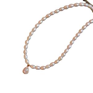 Collier artisanal vintage en perles naturelles tissées, chaîne col de cygne, chaîne en os, collier géométrique ondulé, boîte cadeau, pendentif fin - Product Image 5