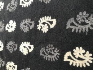 Tissu en coton imprimé à la main noir et blanc, motif Paisley Buti |   Vente en gros à Jaipur - Product Image 4