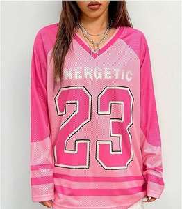 Maillots de baseball roses respirants et à séchage rapide pour femmes, tenues de softball pour le jour du match, fabriqués au Pakistan, cadeaux idéaux pour la journée. - Product Image 1