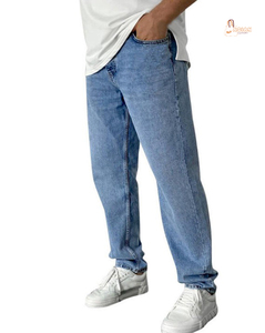 กางเกงยีนส์ผู้ชายสไตล์สตรีทแวร์ น้ำหนักเบา สวมใส่สบาย ทรงหลวม เอวกลาง ลายเรียบ ทรงตรง สีซีด - Product Image 1