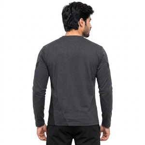 Camiseta Premium de Manga Larga para Hombre, Confeccionada con Material Cómodo y Construcción Resistente, con Costuras Impecables y Atractivas - Product Image 3