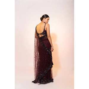 Sari fourreau de créateur pour soirées, en organza avec broderies de sequins et de fils, taille naturelle - Product Image 4