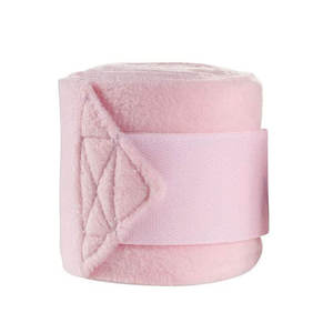 Vendas de terciopelo rosa para patas de caballo, ideales para entrenamiento, viajes y uso en establos. - Product Image 1