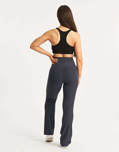 Ensemble de yoga personnalisé en gros pour femmes : Soutien-gorge de sport floral sans couture et leggings pour la gym, l'entraînement et le fitness - Product Image 2