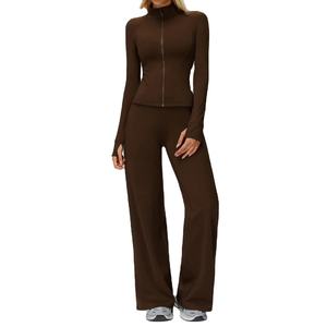 Conjunto de Yoga de 2 Piezas sin Costuras para Mujer, de Alta Calidad, para Gimnasio y Fitness, con Logotipo Personalizado, Color en Contraste, Antiarrugas, Transpirable, de Secado Rápido, de Bambú - Product Image 1