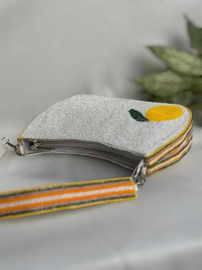 Sac à main en coton brodé à la main avec motif floral et poignée rayée - Product Image 5