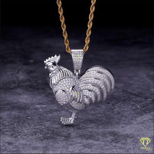 Colgante de Gallo Chapado en Rodio Hecho a Mano con Piedras de Moissanita Estilo Hip Hop de Animales de Granja para Regalo - Product Image 1