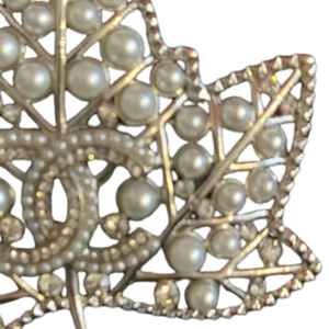 Broche de luxe en feuille d'argent avec perles et strass, élégante, pour revers, bijou de mode formel - Product Image 5