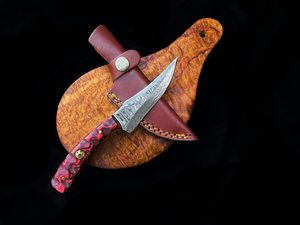 Cuchillo de acero de Damasco hecho a mano para desollar y acampar con mango de madera y funda de cuero, personalizable OEM, precio al por mayor - Product Image 5