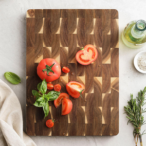 Planche à découper en bois d'acacia massif de qualité supérieure, extra large et épaisse, à grain de bois transversal, pour la cuisine (vente en gros) - Product Image 5