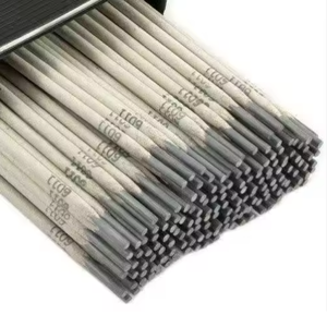 Électrodes de soudage E7018, baguettes de soudage pour acier au carbone, haute efficacité, avec revêtement en poudre de rutile et de fer. - Product Image 1