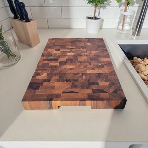 Planche à découper carrée en bois de qualité supérieure avec poignée pour couteau, épaisseur 1,5 cm, compatible lave-vaisselle, accessoire de cuisine durable - Product Image 5